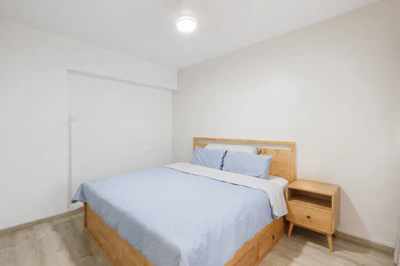 290E Bukit Batok Street 24, 290E Bukit Batok Street 24, 3 Bedrooms, 1,302 sqft, HDB Flat For Sale, by Lim Yong Keong, 500106190 - Master Bedroom - PropertyGuru.com.sg