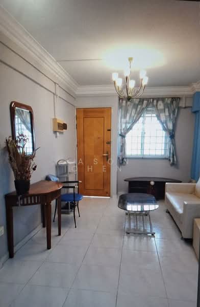 649 Ang Mo Kio Avenue 5, 649 Ang Mo Kio Avenue 5, 2 Bedrooms, 732 sqft, HDB Flat For Rent, by Jason Chen, 500106200 - Living Room - PropertyGuru.com.sg