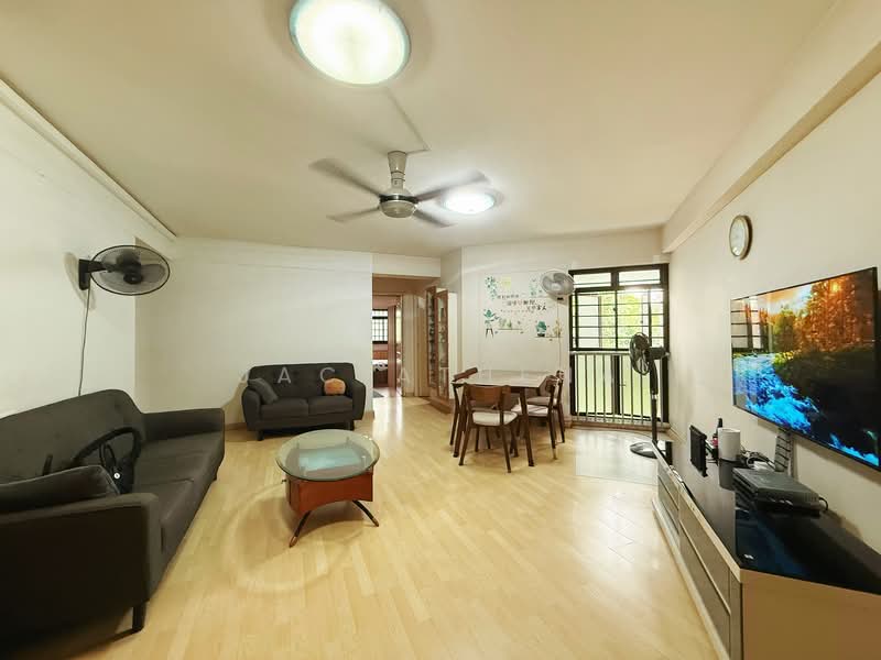 680C Jurong West Central 1, 680C Jurong West Central 1, 3 Bedrooms, 1,012 sqft, HDB Flat For Sale, by Jac Athena, 500106202 - Living Room - PropertyGuru.com.sg