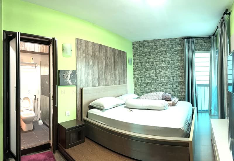 469B Admiralty Drive, 469B Admiralty Drive, 4 Bedrooms, 1,475 sqft, HDB Flat For Sale, by Shannon Ling 林志珉, 500106205 - Master bedroom - PropertyGuru.com.sg