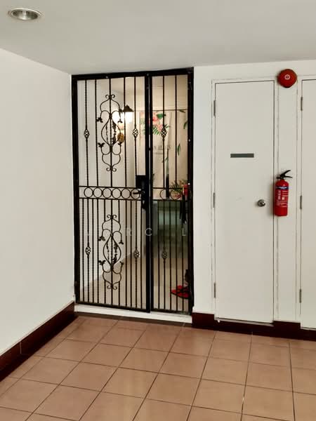 The Tanamera, 1 Tanah Merah Kechil Road, Room Rental, 95 sqft, Condominium For Rent, by Marc Lee, 500106211 - Entrance - PropertyGuru.com.sg