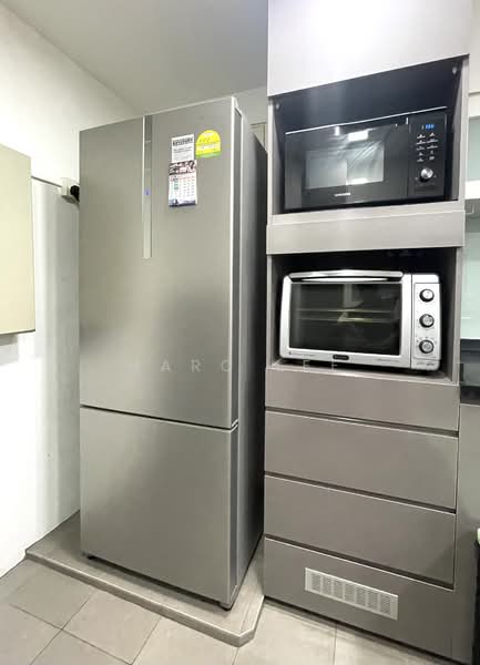 The Tanamera, 1 Tanah Merah Kechil Road, Room Rental, 95 sqft, Condominium For Rent, by Marc Lee, 500106211 - Kitchen - PropertyGuru.com.sg