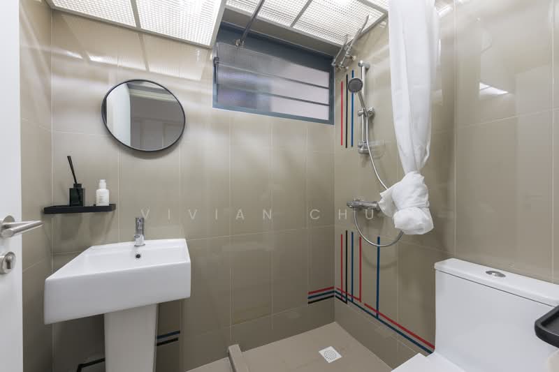 308C Punggol Walk, 308C Punggol Walk, 3 Bedrooms, 1,206 sqft, HDB Flat For Sale, by Vivian Chua, 500106216 - Bathroom - PropertyGuru.com.sg