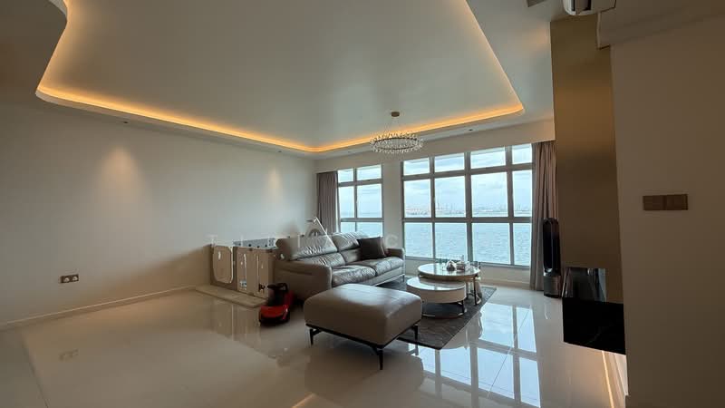 422A Northshore Drive, 422A Northshore Drive, 3 Bedrooms, 1,216 sqft, HDB Flat For Sale, by Tilia Chin, 500106219 - Living Room - PropertyGuru.com.sg
