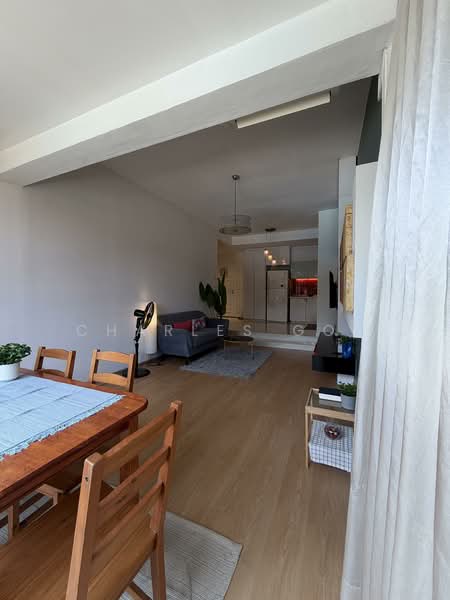 Eastern Lagoon I, 216 Upper East Coast Road, 1 Bedroom, 721 sqft, Condominium For Sale, by Charles Goy, 500106223 - Living Room - PropertyGuru.com.sg