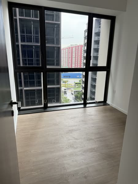 Altura, 111 Bukit Batok West Ave. 8, Room Rental, 200 sqft, Executive Condominium For Rent, by Judy Ong, 500106239 - View - PropertyGuru.com.sg