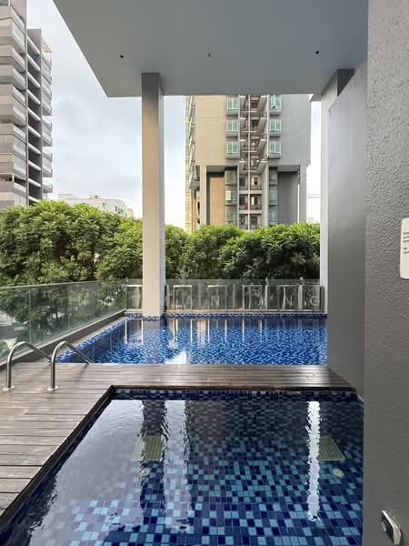 iResidences, 20 Irrawaddy Road, 2 Bedrooms, 1,066 sqft, Condominium For Sale, by Norman Ang, 500106240 - Pool - PropertyGuru.com.sg