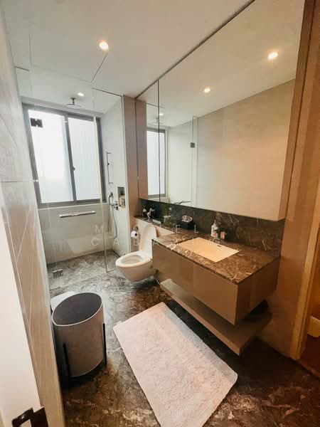 Hilltops, 99 Cairnhill Circle, 5 Bedrooms, 2,874 sqft, Condominium For Sale, by Michele Cabasug, 500106253 - Bathroom - PropertyGuru.com.sg