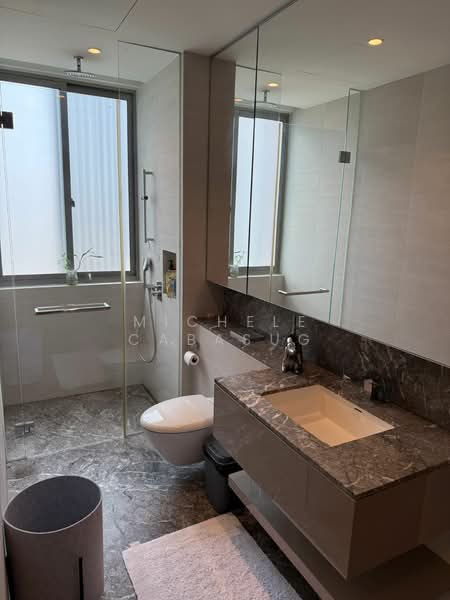 Hilltops, 99 Cairnhill Circle, 5 Bedrooms, 2,874 sqft, Condominium For Sale, by Michele Cabasug, 500106253 - Bathroom - PropertyGuru.com.sg