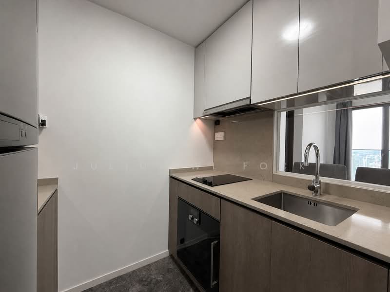 Avenue South Residence, 13 Silat Avenue, Alexandra / Commonwealth, 2 Bedrooms, 657 sqft, Condominium For Sale, by Julius WL Fock, 500106277 - Kitchen - PropertyGuru.com.sg
