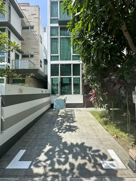 The Vision, 61 West Coast Crescent, 4 Bedrooms, 4,941 sqft, Condominium For Sale, by MH Goh, 500106293 - Exterior - PropertyGuru.com.sg