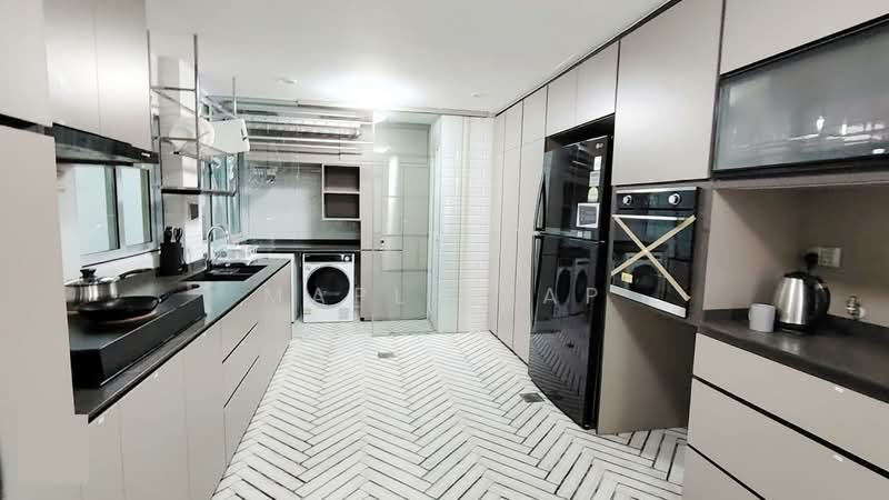 Landridge Condo, 202 Pasir Panjang Road, Room Rental, 120 sqft, Condominium For Rent, by Maple Yap, 500106313 - Kitchen - PropertyGuru.com.sg