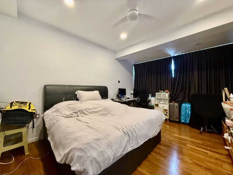 Tastefully renovated Terrace for sale at Pavilion! Don’t miss! Must view!, , 6 Bedrooms, 1,615 sqft, Terraced House For Sale, by Eve Cheong, 500106341 - Bedroom - PropertyGuru.com.sg