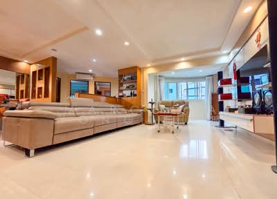 For Sale - 250C Compassvale Street