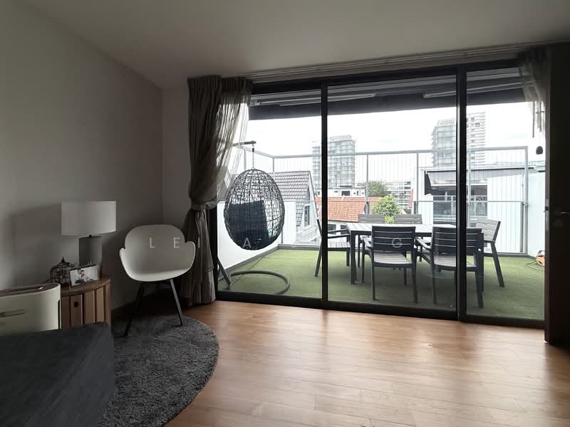 Terra Villas, 28 Jalan Sayang, 6 Bedrooms, 2,500 sqft, Terraced House For Sale, by Leila Jiang, 500106348 - Balcony - PropertyGuru.com.sg