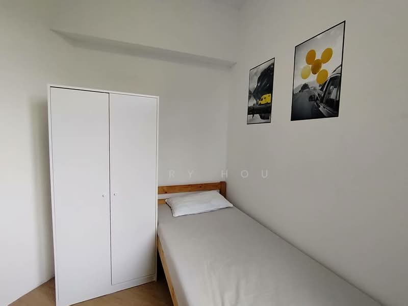 Parc Oasis, 35 Jurong East Avenue 1, Room Rental, 100 sqft, Condominium For Rent, by Mary Hou, 500106355 - Bedroom - PropertyGuru.com.sg