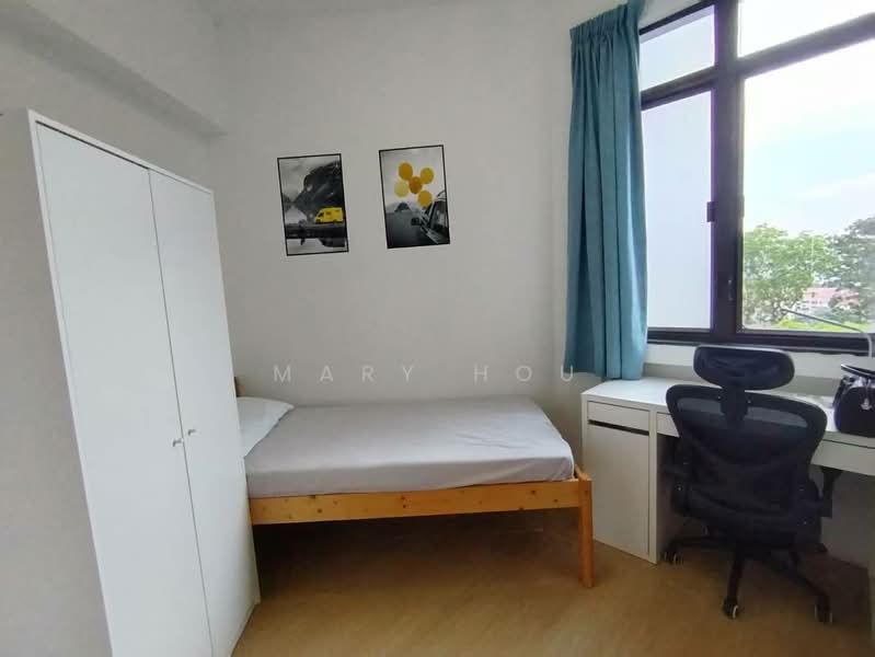 Parc Oasis, 35 Jurong East Avenue 1, Room Rental, 100 sqft, Condominium For Rent, by Mary Hou, 500106355 - Bedroom - PropertyGuru.com.sg