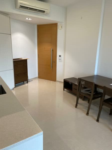 The Crest, 105 Prince Charles Crescent, 2 Bedrooms, 775 sqft, Condominium For Rent, by Kelvin Lim, 500106356 - Entrance - PropertyGuru.com.sg