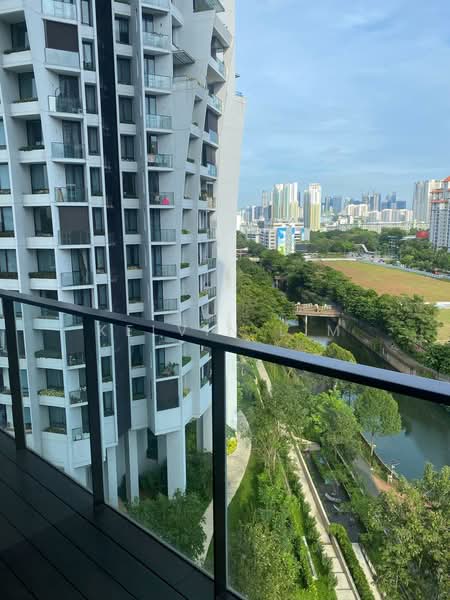 The Crest, 105 Prince Charles Crescent, 2 Bedrooms, 775 sqft, Condominium For Rent, by Kelvin Lim, 500106356 - View - PropertyGuru.com.sg