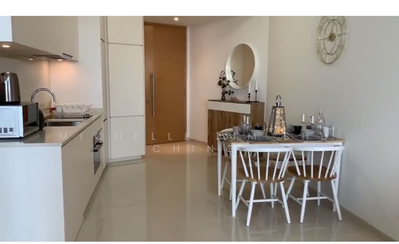 The Crest, 103 Prince Charles Crescent, 2 Bedrooms, 926 sqft, Condominium For Rent, by Michelle Lim Shu Ching, 500106358 - Kitchen - PropertyGuru.com.sg