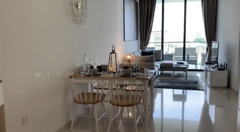 The Crest, 103 Prince Charles Crescent, 2 Bedrooms, 926 sqft, Condominium For Rent, by Michelle Lim Shu Ching, 500106358 - Living Room - PropertyGuru.com.sg