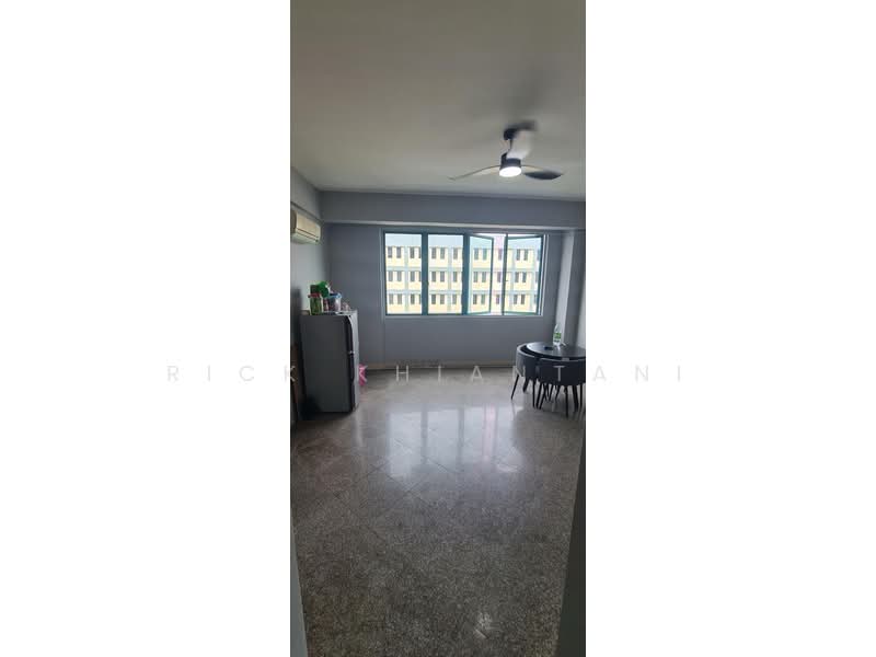 Wing Fong Court, 10 Lorong 14 Geylang, 3 Bedrooms, 947 sqft, Condominium For Sale, by Rick Khiantani, 500106365 - Living Room - PropertyGuru.com.sg