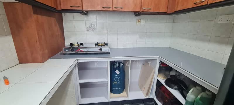 Wing Fong Court, 10 Lorong 14 Geylang, 3 Bedrooms, 947 sqft, Condominium For Sale, by Rick Khiantani, 500106365 - Kitchen - PropertyGuru.com.sg