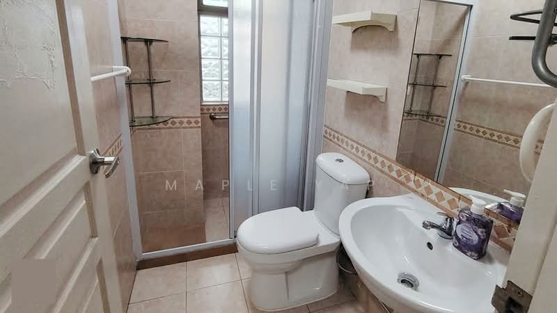 Maple Woods, 989 Bukit Timah Road, Room Rental, 120 sqft, Condominium For Rent, by Maple Yap, 500106400 - Common Bathroom - PropertyGuru.com.sg