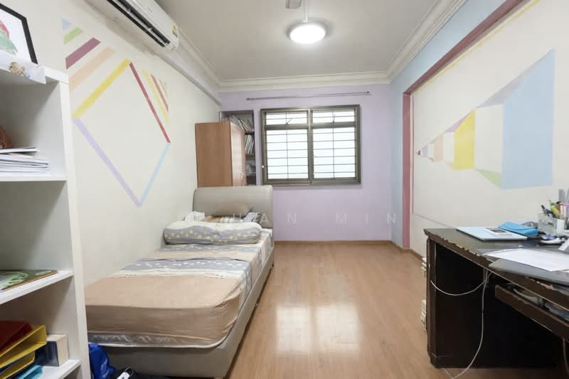 589C Montreal Drive, 589C Montreal Drive, 3 Bedrooms, 980 sqft, HDB Flat For Sale, by Ng Han Min, 500106403 - Bedroom - PropertyGuru.com.sg