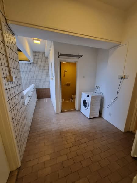 The Cairnhill, 4 Cairnhill Rise, 4 Bedrooms, 2,809 sqft, Condominium For Rent, by Richard Then, 500106408 - Bathroom - PropertyGuru.com.sg