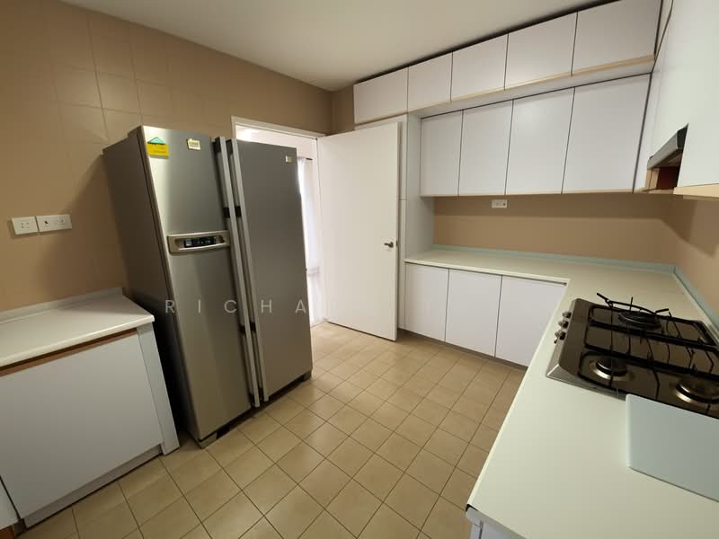 The Cairnhill, 4 Cairnhill Rise, 4 Bedrooms, 2,788 sqft, Condominium For Rent, by Richard Then, 500106408 - Kitchen - PropertyGuru.com.sg