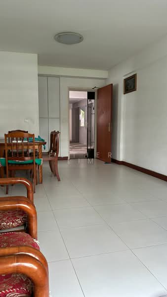 336A Yishun Street 31, 336A Yishun Street 31, 3 Bedrooms, 990 sqft, HDB Flat For Sale, by Esther Lim, 500106410 - Dining Room - PropertyGuru.com.sg