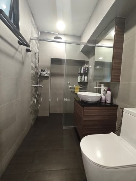 169 Hougang Avenue 1, 169 Hougang Avenue 1, 3 Bedrooms, 1,087 sqft, HDB Flat For Sale, by Alvin Toh, 500106417 - Bathroom - PropertyGuru.com.sg