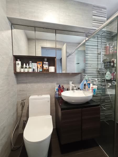 169 Hougang Avenue 1, 169 Hougang Avenue 1, 3 Bedrooms, 1,087 sqft, HDB Flat For Sale, by Alvin Toh, 500106417 - Bathroom - PropertyGuru.com.sg