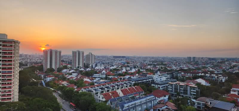 Mandarin Gardens, 5 Siglap Road, 2 Bedrooms, 829 sqft, Condominium For Sale, by Steffi Ang, 500106421 - Exterior - PropertyGuru.com.sg