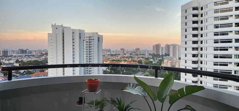 Mandarin Gardens, 5 Siglap Road, 2 Bedrooms, 829 sqft, Condominium For Sale, by Steffi Ang, 500106421 - Balcony - PropertyGuru.com.sg