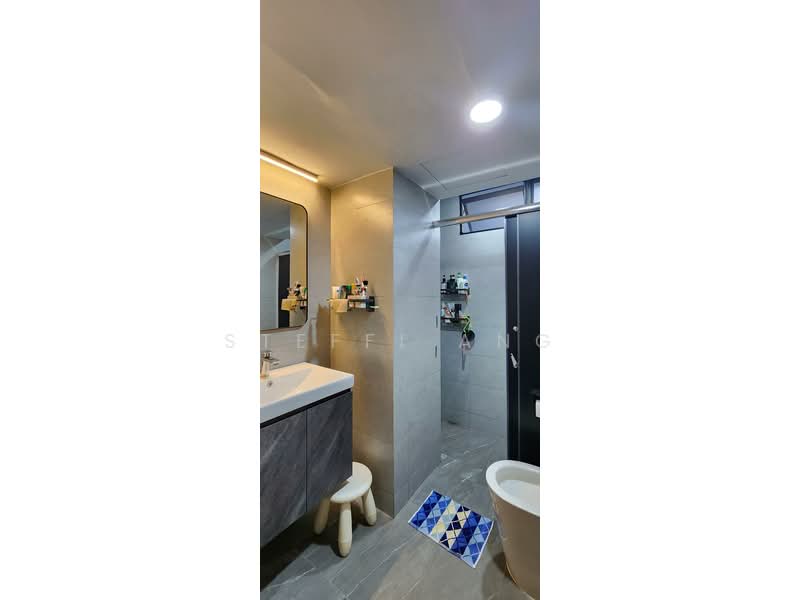 Mandarin Gardens, 5 Siglap Road, 2 Bedrooms, 829 sqft, Condominium For Sale, by Steffi Ang, 500106421 - Bathroom - PropertyGuru.com.sg
