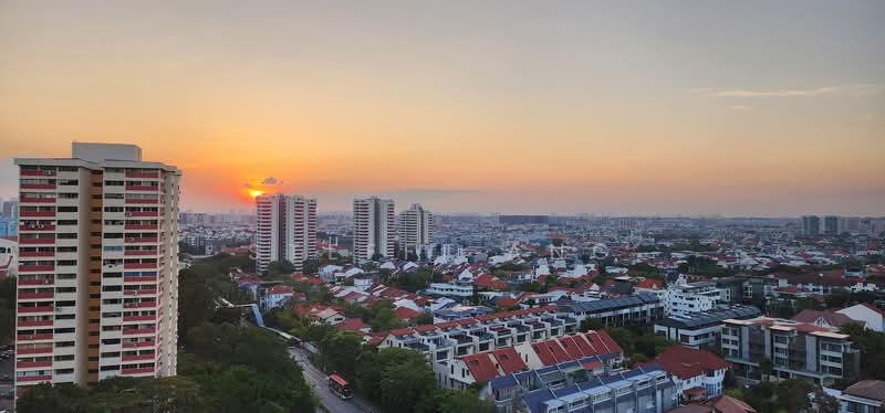 Mandarin Gardens, 5 Siglap Road, 2 Bedrooms, 829 sqft, Condominium For Sale, by Steffi Ang, 500106421 - Exterior - PropertyGuru.com.sg