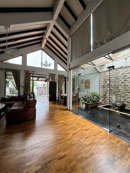 Seletar Hills Estate, Seletar Hills Drive, 4 Bedrooms, 3,500 sqft, Semi-Detached House For Sale, by Li Xinghua, 500106427 - Living Room - PropertyGuru.com.sg