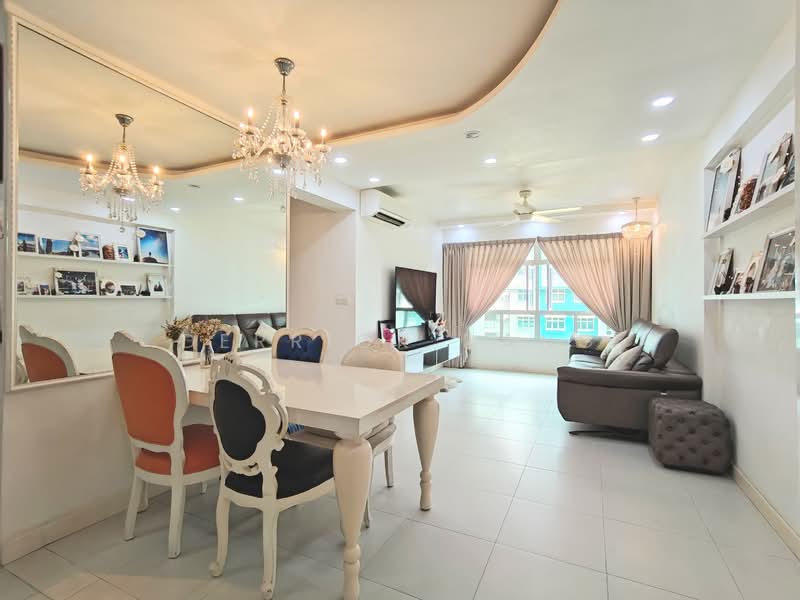 315C Yishun Greenwalk, 315C Yishun Avenue 9, 3 Bedrooms, 990 sqft, HDB Flat For Sale, by Derrick Dang, 500106434 - Living Room - PropertyGuru.com.sg