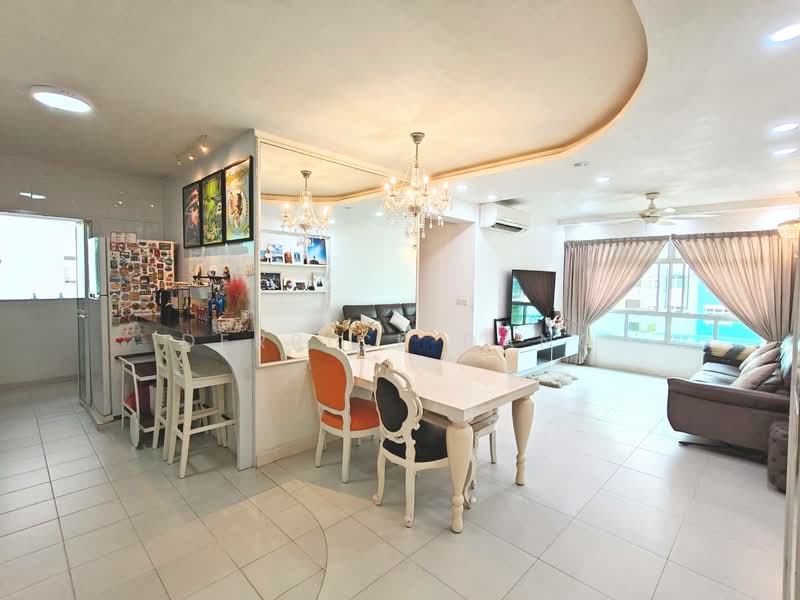 315C Yishun Greenwalk, 315C Yishun Avenue 9, 3 Bedrooms, 990 sqft, HDB Flat For Sale, by Derrick Dang, 500106434 - Living Room - PropertyGuru.com.sg