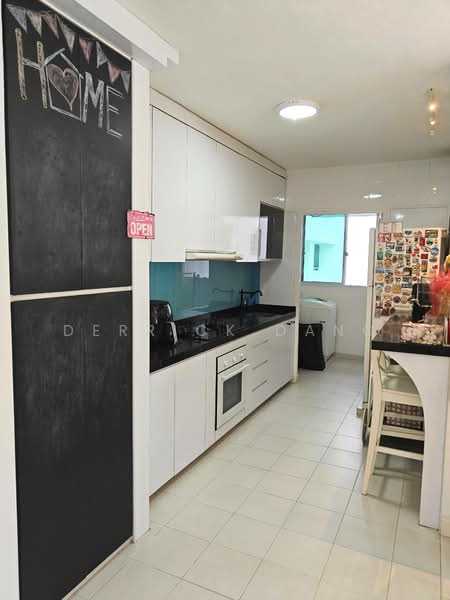 315C Yishun Greenwalk, 315C Yishun Avenue 9, 3 Bedrooms, 990 sqft, HDB Flat For Sale, by Derrick Dang, 500106434 - Kitchen - PropertyGuru.com.sg