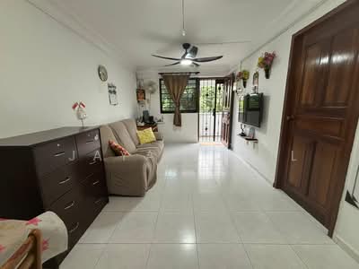 For Sale - 215 Boon Lay Place