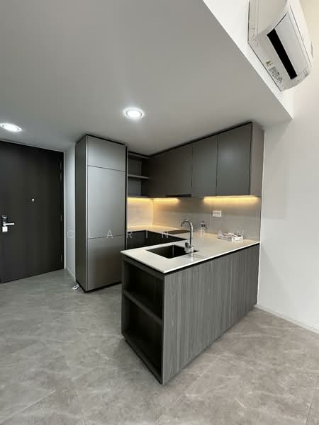 Piccadilly Grand, Northumberland Road, 2 Bedrooms, 872 sqft, Condominium For Rent, by Clarin Tan, 500106440 - Kitchen - PropertyGuru.com.sg