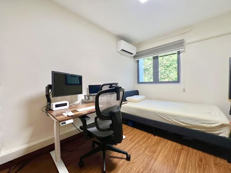 54 Pipit Road, 54 Pipit Road, 3 Bedrooms, 1,012 sqft, HDB Flat For Rent, by Jerome Kuan, 500106450 - Bedroom - PropertyGuru.com.sg