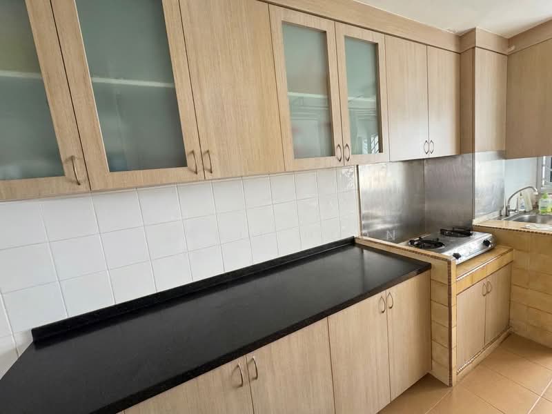 603 Hougang Avenue 4, 603 Hougang Avenue 4, 3 Bedrooms, 904 sqft, HDB Flat For Sale, by Debbie Hoon, 500106457 - Kitchen - PropertyGuru.com.sg
