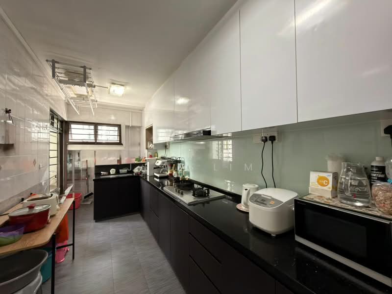 55 Strathmore Avenue, 55 Strathmore Avenue, 3 Bedrooms, 1,022 sqft, HDB Flat For Sale, by Jean Lim, 500106469 - Kitchen - PropertyGuru.com.sg