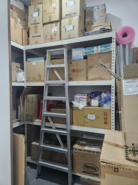 Pioneer Junction, 3 Soon Lee Street, 1,323 sqft, Factory / Workshop (B2) For Rent, by Ng Jane, 500106478 - CommercialGuru.com.sg