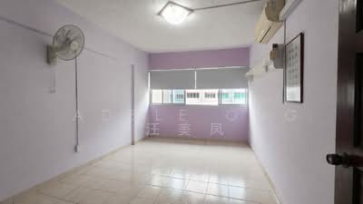 For Rent - 143 Tampines Street 12