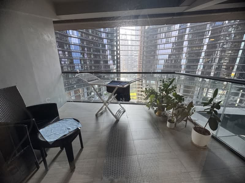 Marina One Residences, 21 Marina Way, 2 Bedrooms, 1,033 sqft, Condominium For Rent, by Christine Peng 彭婷婷, 500106501 - Balcony - PropertyGuru.com.sg